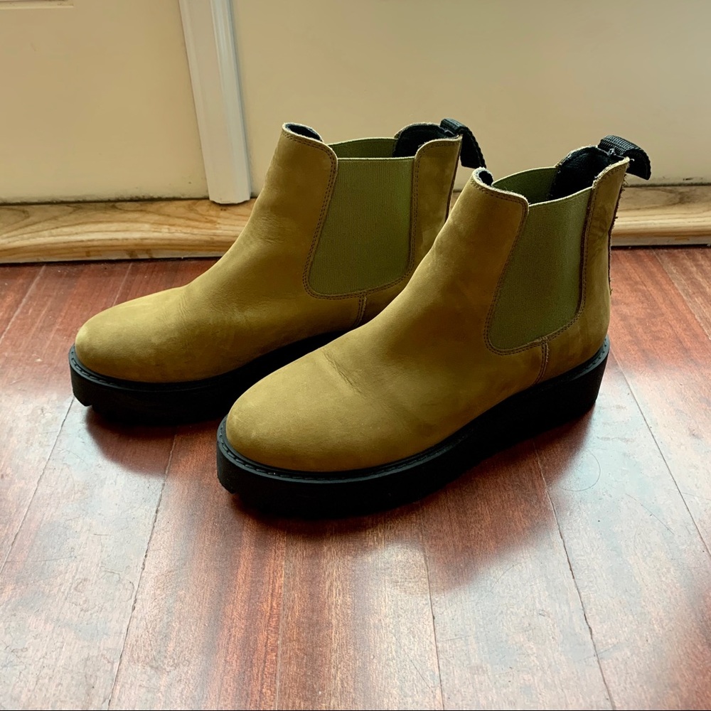 Simons Canada Olive Green Chelsea Boot (38)